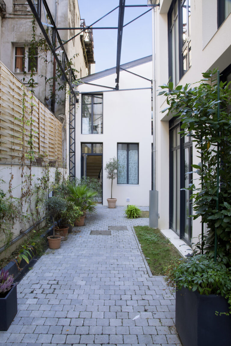 Lumière, Métal & Garage, un 41 m² à Clignancourt