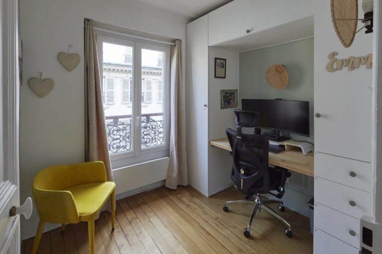 90 m² de premier plan à Paris